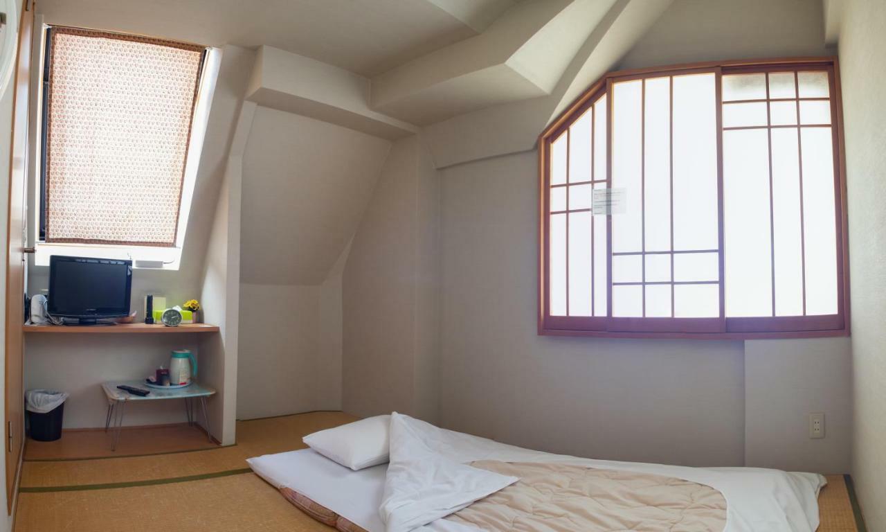 Family Inn Saiko Токио Екстериор снимка